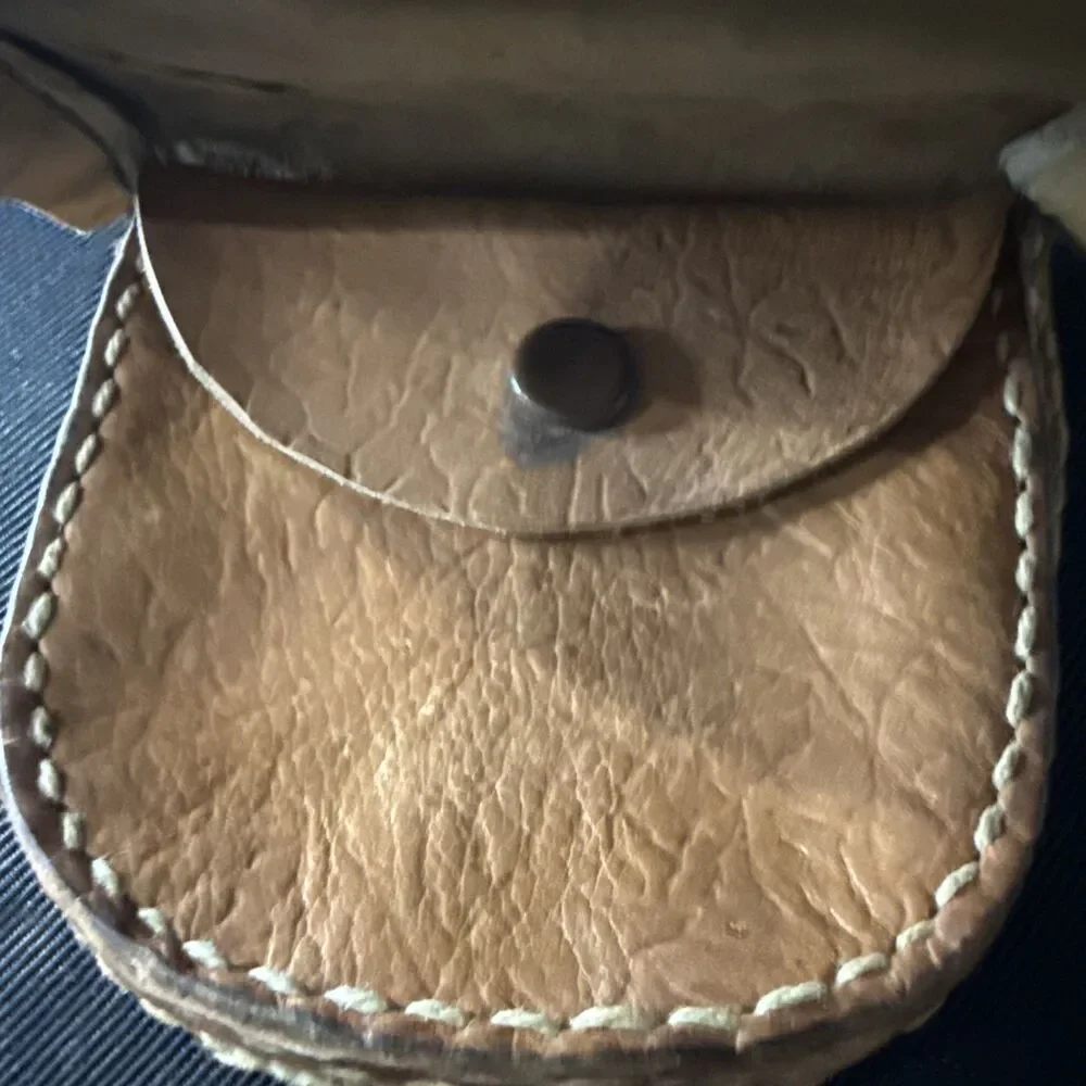 Vintage Embossed Leather Wallet Coin Change Purse Maya Egyptian